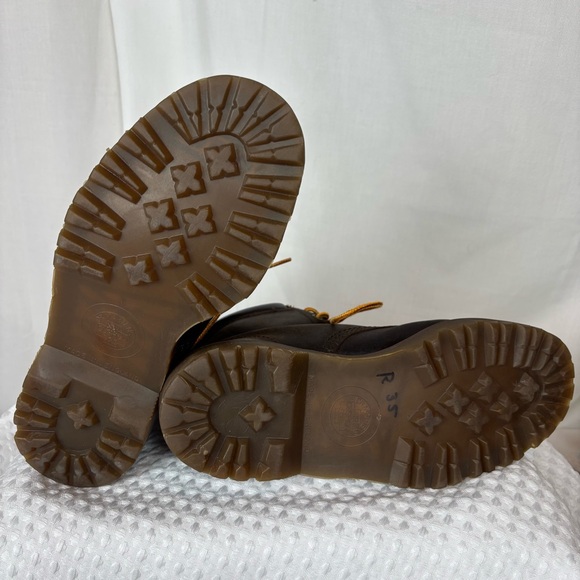 Dr. Martens size 37R/5 Leather 939 Brown Ben Boot with Light Brown Laces - Picture 8 of 13